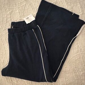 Beyond Yoga wide leg fleece pants